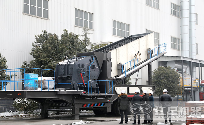 移動(dòng)式反擊破碎石機(jī)