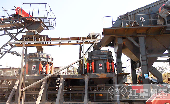 時產(chǎn)300噸大型圓錐石子破碎機多少錢？