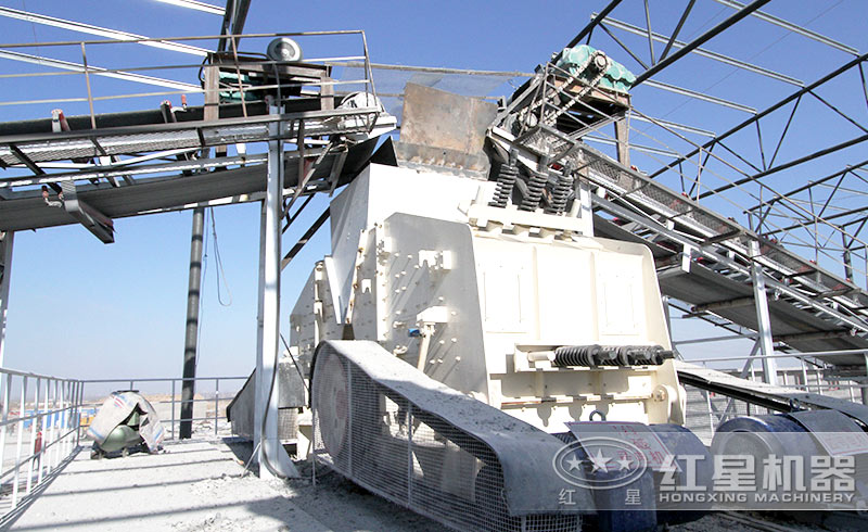 山東河卵石破碎生產(chǎn)工藝流程現(xiàn)場(chǎng)實(shí)拍圖