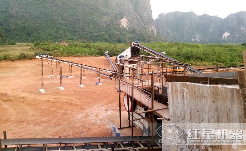 煤矸石對(duì)輥式破碎機(jī)