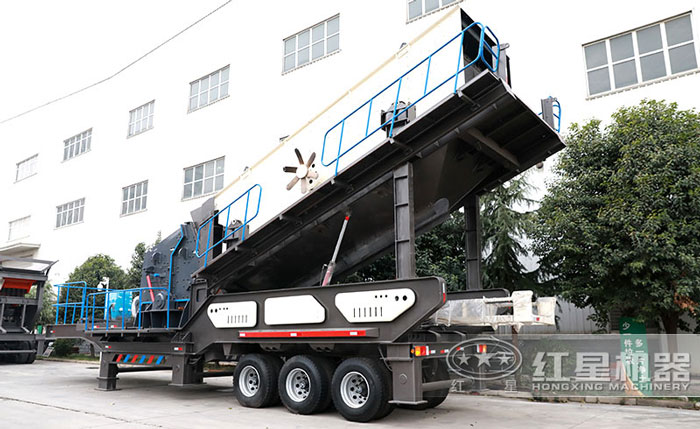 流動(dòng)石料加工設(shè)備，無(wú)懼砂石場(chǎng)挑戰(zhàn)的礦山英雄