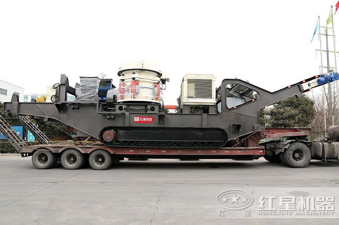 流動(dòng)石料加工設(shè)備，無(wú)懼砂石場(chǎng)挑戰(zhàn)的礦山英雄