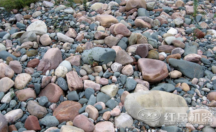 河卵石制砂現(xiàn)場視頻-賺錢不賺錢，一看就知道