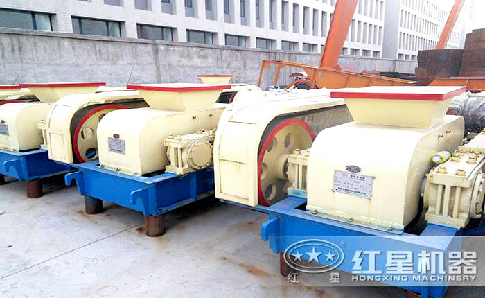 對(duì)輥式粉碎機(jī)有哪些生產(chǎn)特點(diǎn)？多少錢一臺(tái)