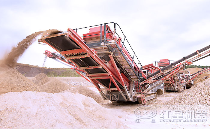 篩沙機(jī)器哪種好？履帶式移動篩沙機(jī)油電兩用，脫穎而出