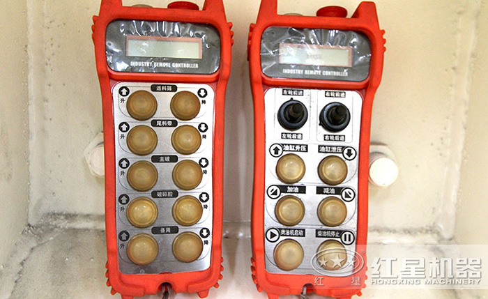 移動(dòng)式破碎機(jī)作業(yè)視頻，滿屏都是黑科技