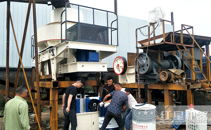 日產(chǎn)千噸磕石打沙機(jī)全套設(shè)備圖片及報(bào)價(jià)