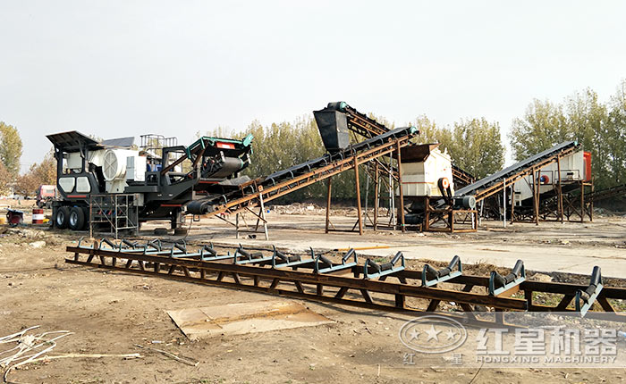 河北廊坊混凝土、磚塊破碎現(xiàn)場(chǎng)