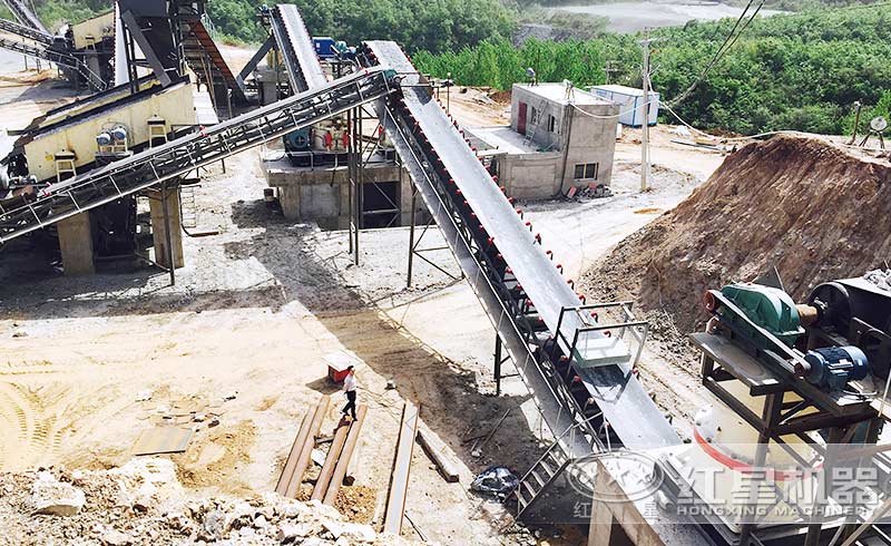 石英砂制沙生產(chǎn)現(xiàn)場(chǎng)