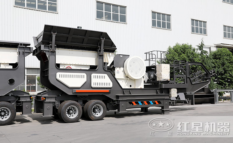 輪胎式顎式移動(dòng)破碎機(jī)