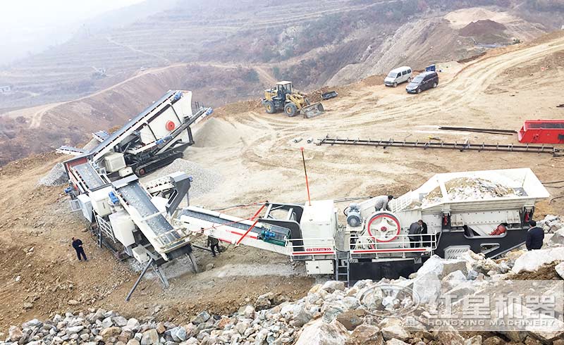 移動式破碎站作業(yè)現(xiàn)場