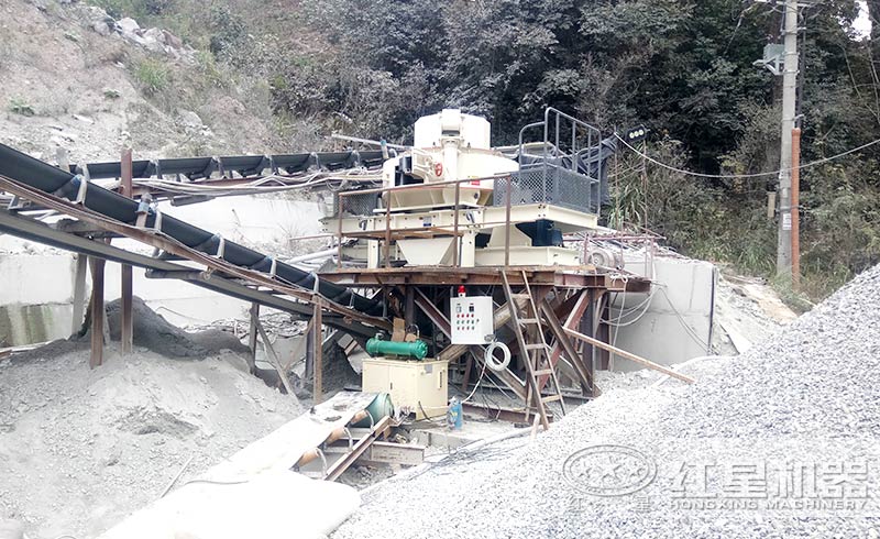 時產(chǎn)200噸的沙石料破碎機上哪購買更劃算
