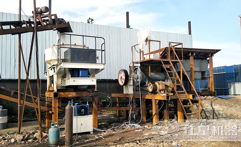 制沙生產(chǎn)線安裝現(xiàn)場(chǎng)