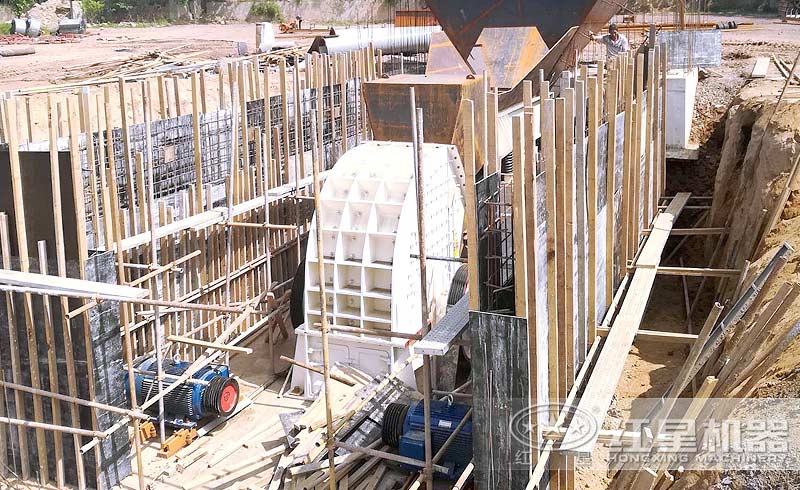 有關(guān)1615重錘式破碎機型號、產(chǎn)能及價格詳解