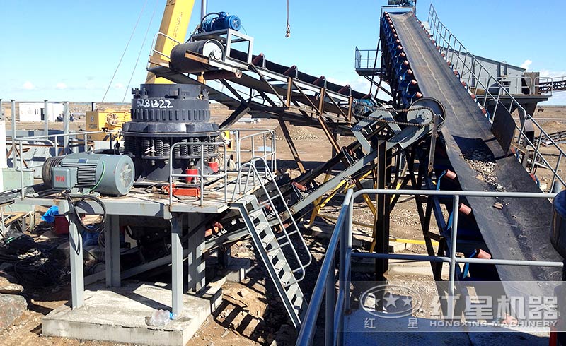 圓錐破碎機(jī)加工現(xiàn)場