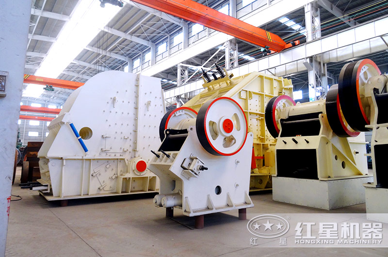 礦山碎石機多少錢一臺？配制成一體式的劃算嗎？