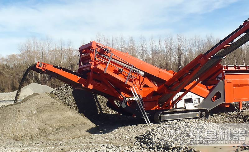 時產(chǎn)100-200噸移動鵝卵石磨石子機-破碎制砂一體機自由轉(zhuǎn)場、靈活操作
