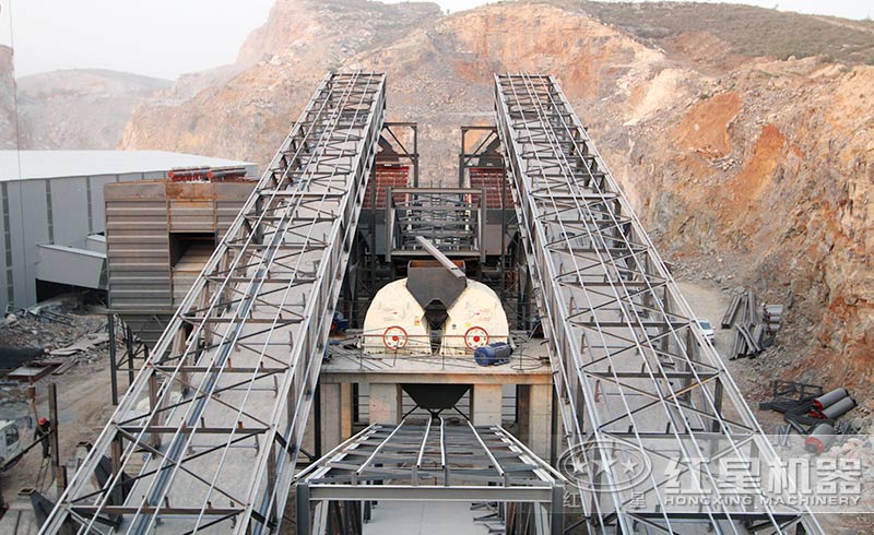 新型錘式破碎制砂機時產(chǎn)多少噸，價格多少錢