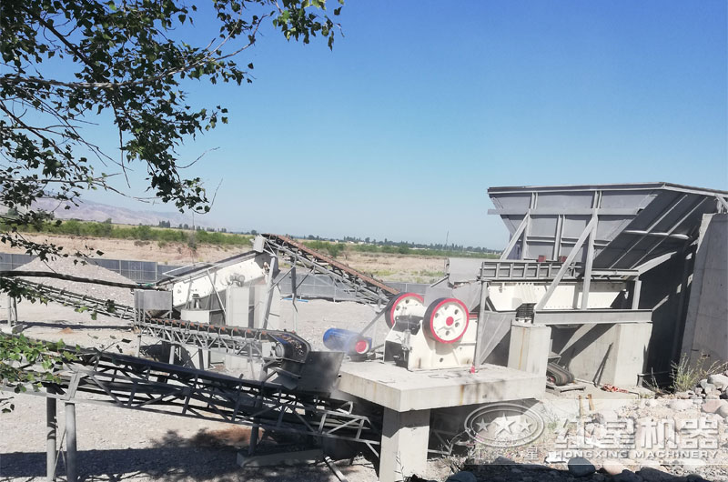 石塊粉碎機(jī)械好多錢(qián)？上哪買(mǎi)更便宜