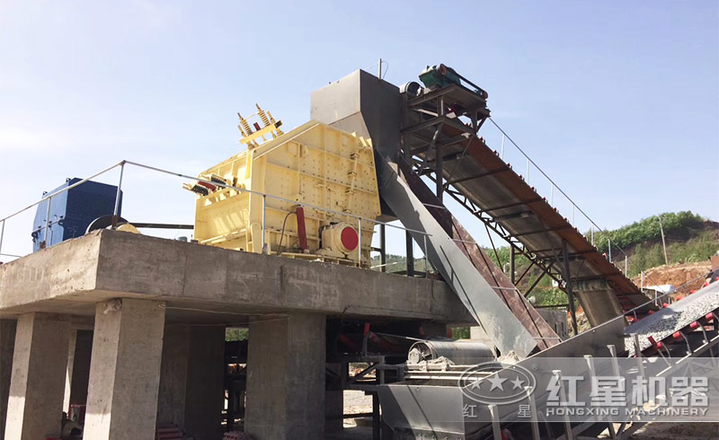 碎石機(jī)廠家聯(lián)系方式：四十年老廠，報(bào)價(jià)從優(yōu)