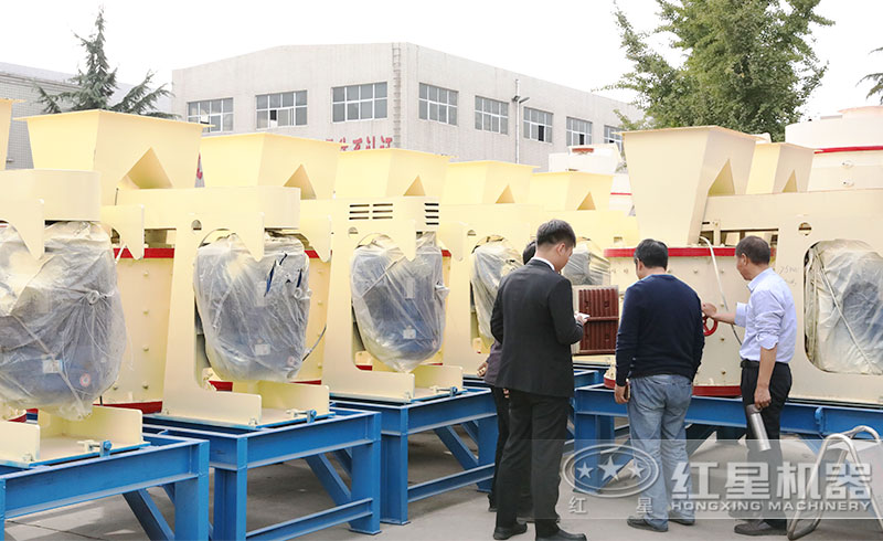 新型立式復(fù)合破碎機有哪些工作優(yōu)勢