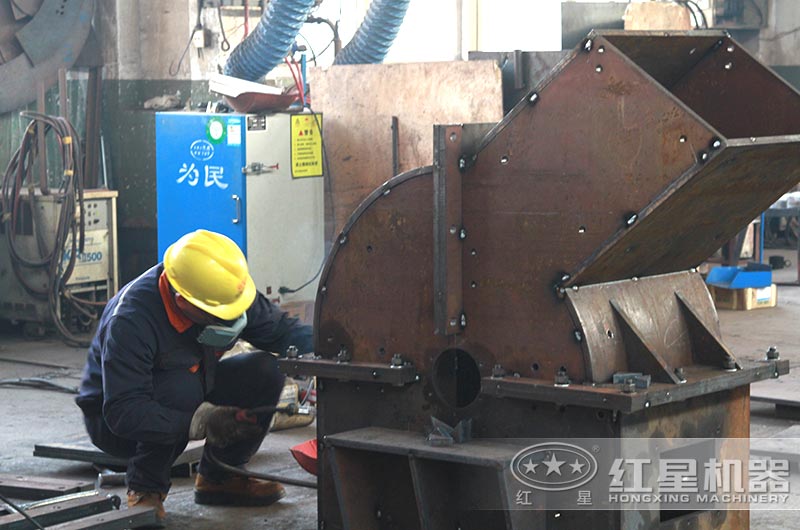 PcΦ800×600錘式破碎機多少錢一臺