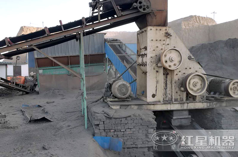 粉煤灰生產(chǎn)現(xiàn)場(chǎng)