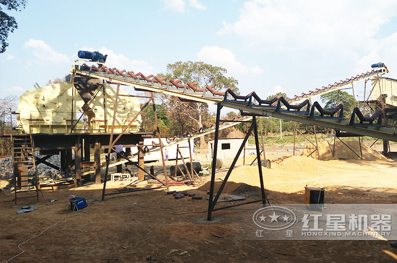 怎樣選擇反擊式破碎機的生產廠家