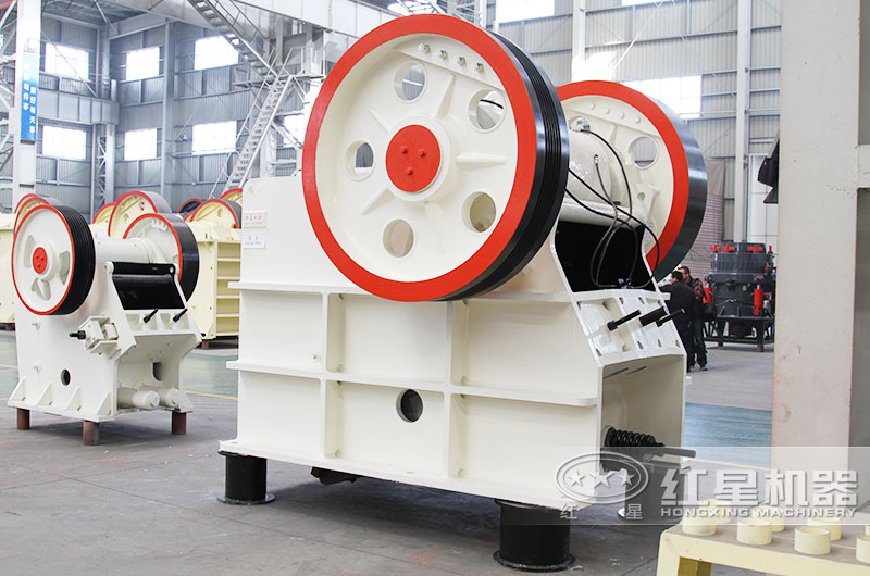 混凝土價(jià)格連續(xù)上漲，混凝土破碎機(jī)型號(hào)有什么？