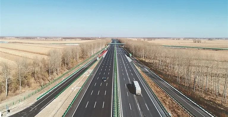 瀝青廢料能用來填路基嗎？適合用什么破碎設(shè)備？