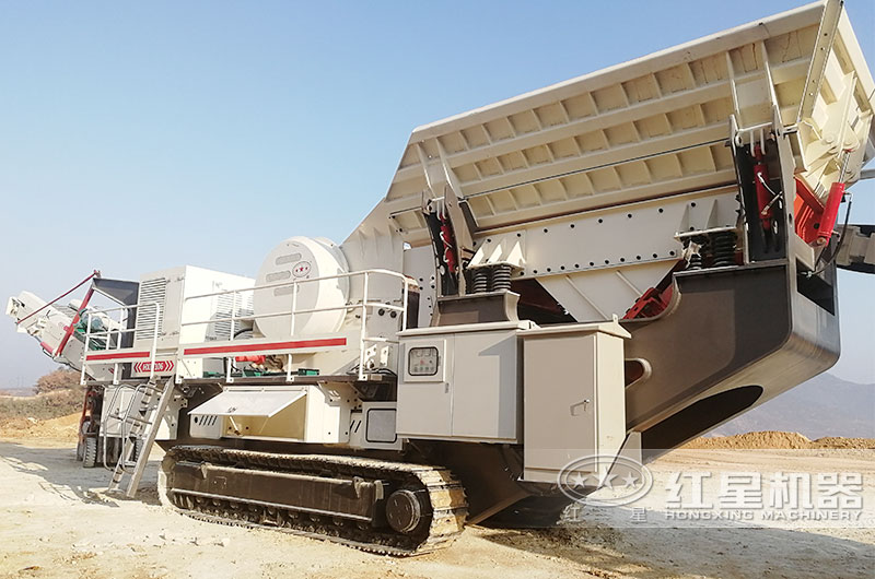 履帶式建筑垃圾破碎機(jī)擅長爬坡作業(yè)，靈活可靠