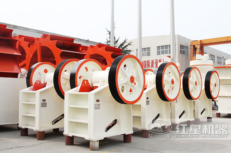 小型石子破碎機(jī)一小時(shí)能出多少料？（含生產(chǎn)視頻及價(jià)格）