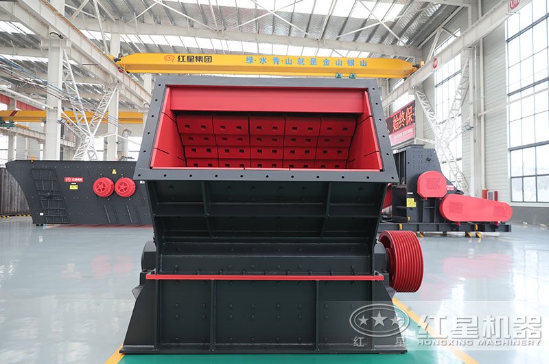 反擊式破碎機(jī)圖片 反擊式破碎機(jī)圖片