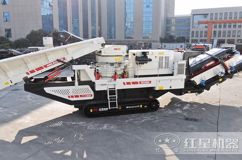 自移式破碎機圖片，搭配圓錐破