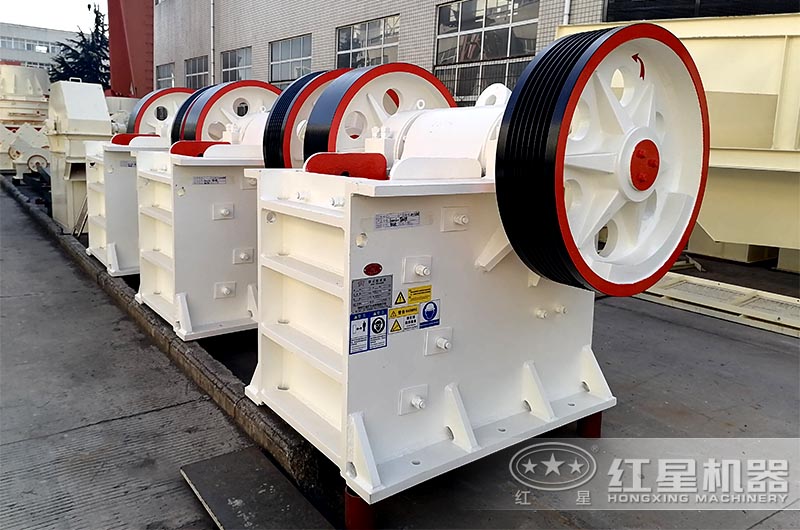 顎式細(xì)碎破碎機(jī)