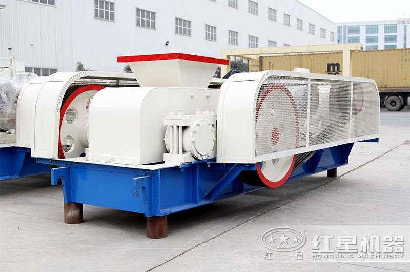 對(duì)輥制砂機(jī)有哪些型號(hào)？和沖擊式制砂機(jī)比哪個(gè)好？