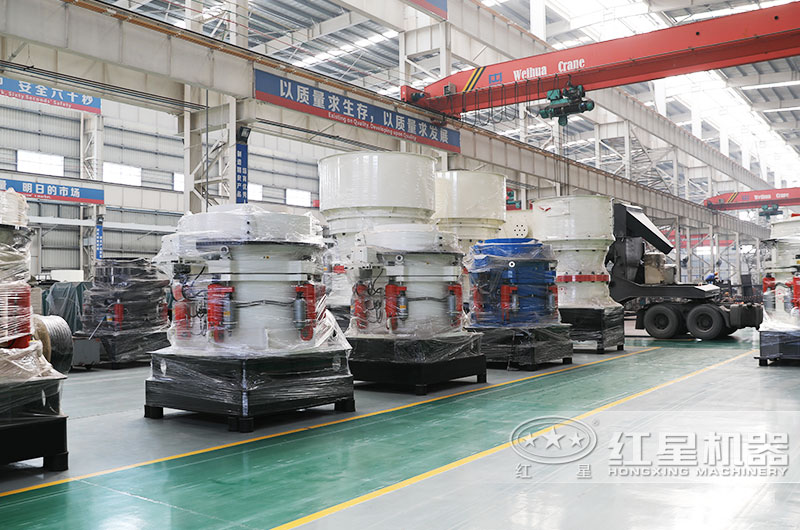 圓錐破碎機(jī)進(jìn)行中細(xì)碎處理，工藝先進(jìn)