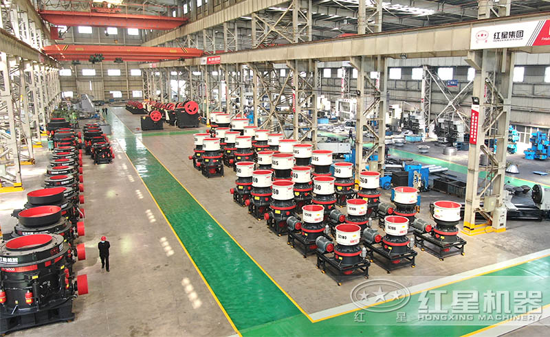 河南紅星破碎機(jī)產(chǎn)品展區(qū)，現(xiàn)貨直發(fā)