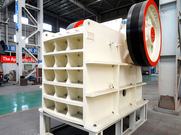 高產(chǎn)顎式破碎機