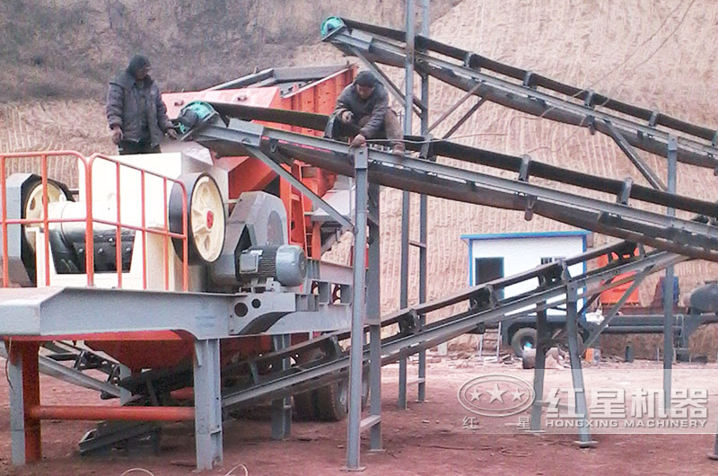 河南顎式移動(dòng)破碎機(jī)多少錢一臺(tái)？求大概報(bào)價(jià)