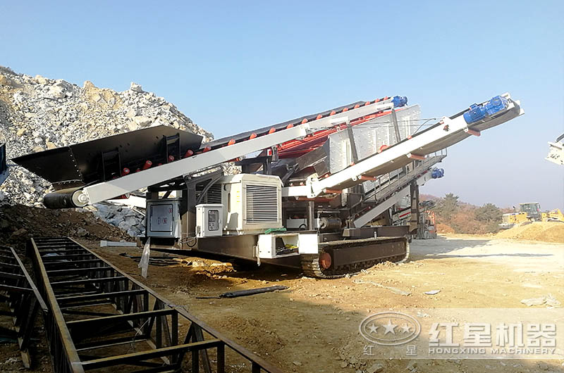 小型移動(dòng)石料破碎機(jī)多少錢(qián)一臺(tái)？（含工作圖片及視頻）