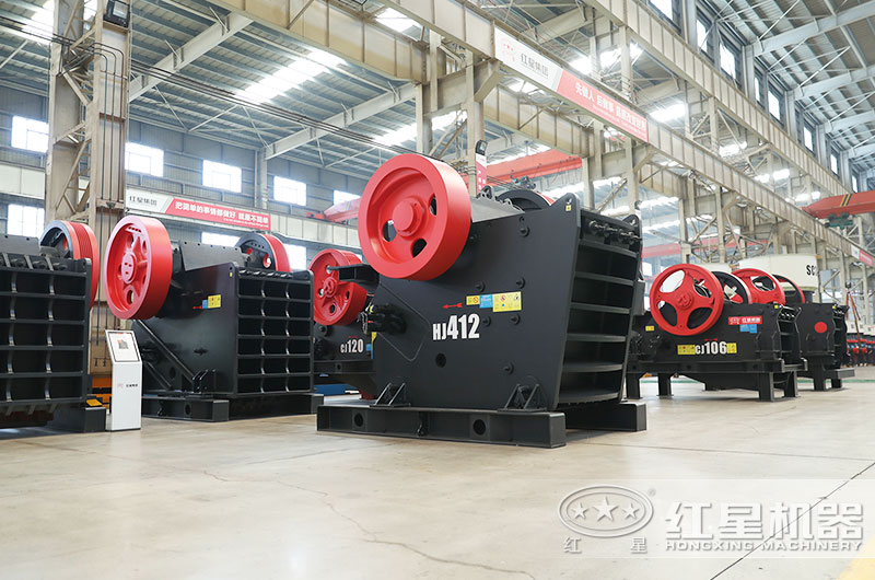顎式石頭粉碎機(jī)圖片 顎式石頭粉碎機(jī)圖片