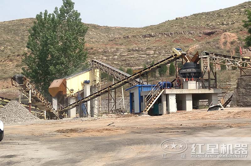 石子加工現(xiàn)場實(shí)拍圖