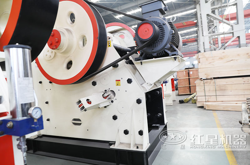 歐版顎式破碎機(jī)優(yōu)勢(shì)多多