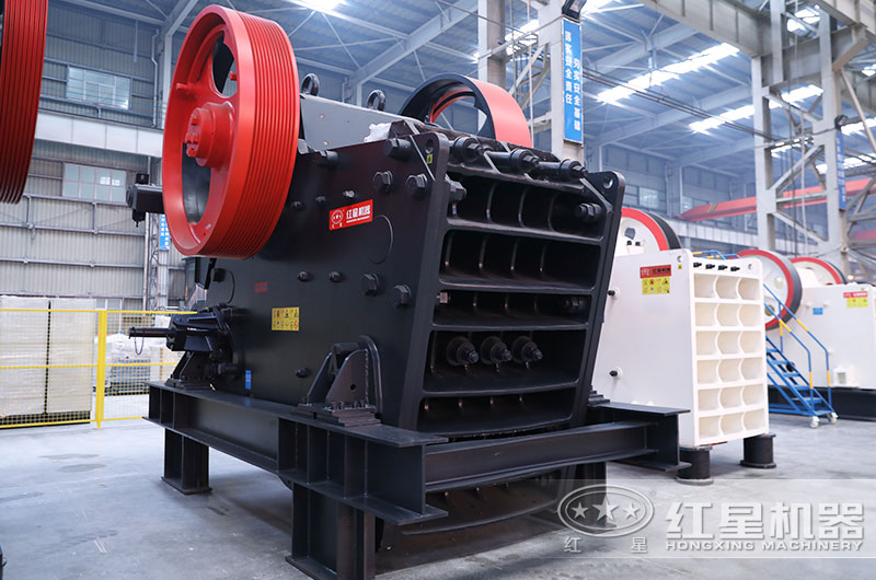 破石頭的機(jī)器有哪些型號？多少錢一臺？